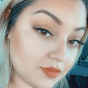 Meet your Posher, Lidia